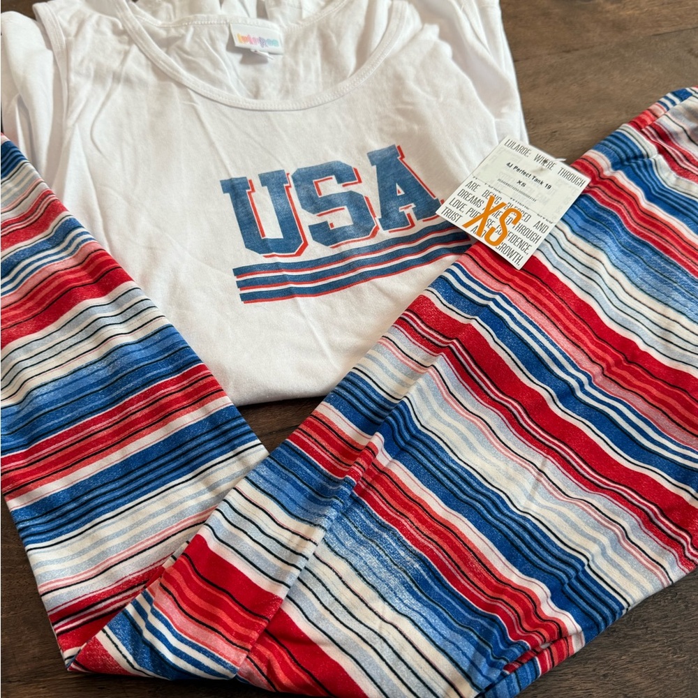 LuLaRoe USA Graphic Tee and One Size Striped Leggings Set
